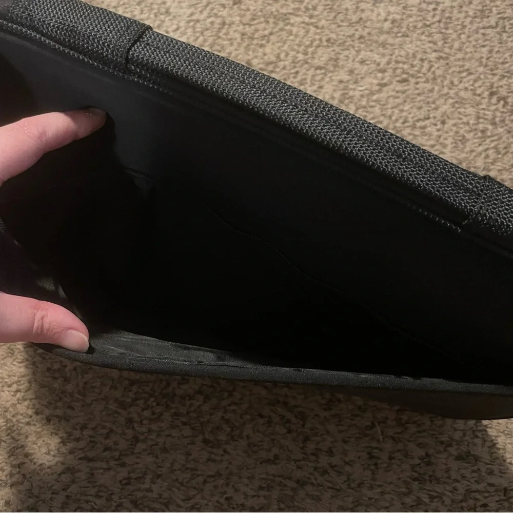 New Laptop Case - Picture 4 of 5
